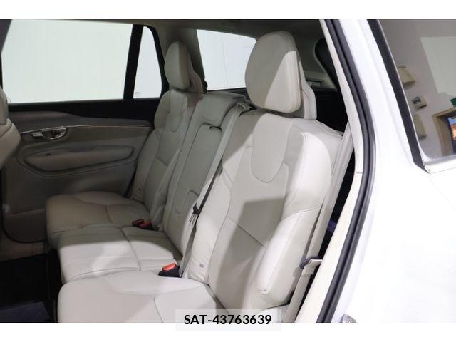 Volvo XC90 2021-02 8528090-4