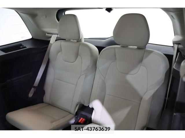 Volvo XC90 2021-02 8528090-5