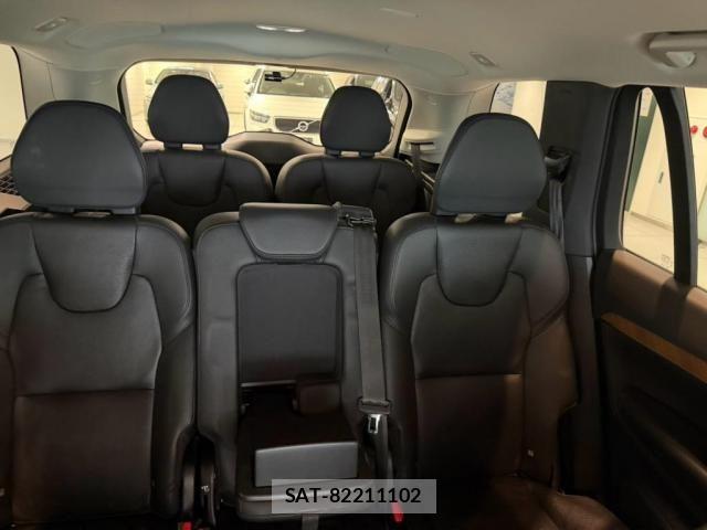 Volvo XC90 2022-10 8564018-11