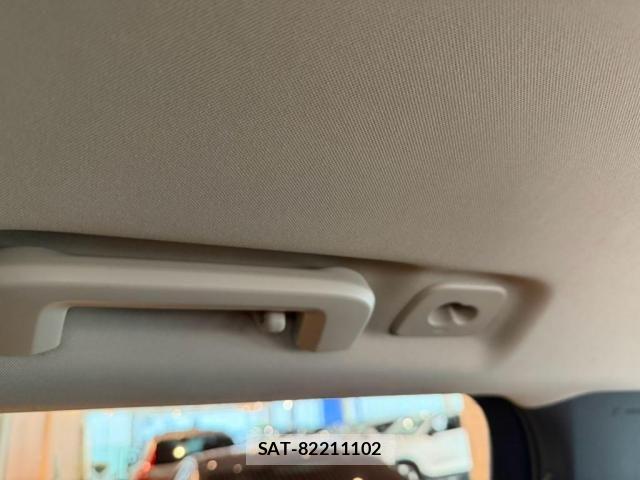 Volvo XC90 2022-10 8564018-12