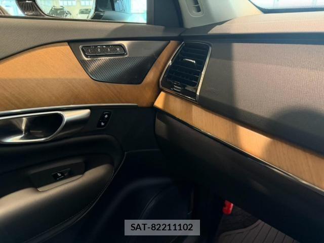 Volvo XC90 2022-10 8564018-6