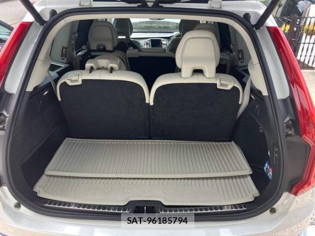 Volvo XC90 2022-02 8564016-25