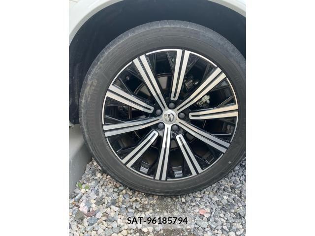Volvo XC90 2022-02 8564016-5