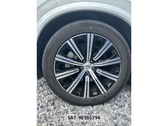 Volvo XC90 2022-02 8564016-7