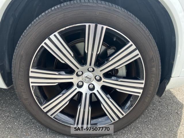 Volvo XC90 2022-01 8564017-10