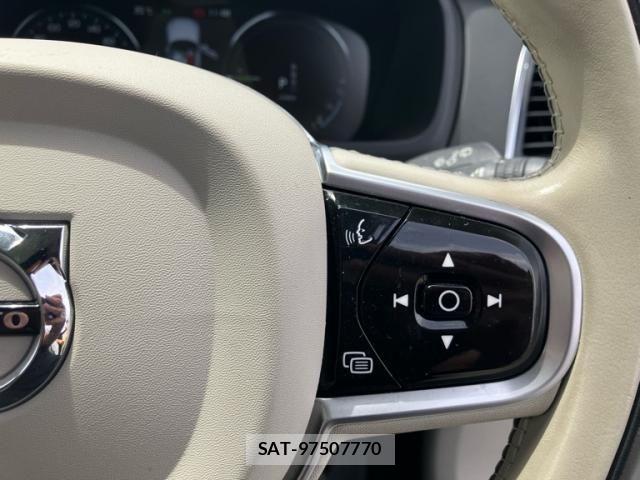 Volvo XC90 2022-01 8564017-19