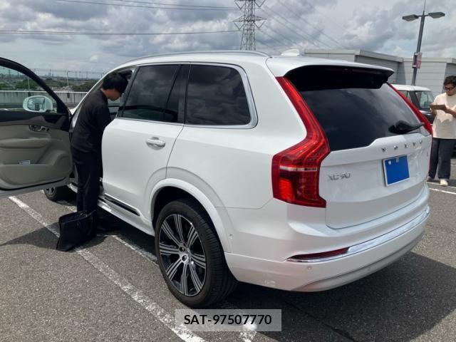 Volvo XC90 2022-01 8564017-4