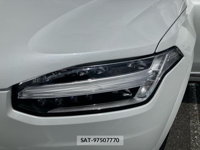Volvo XC90 2022-01 8564017-5