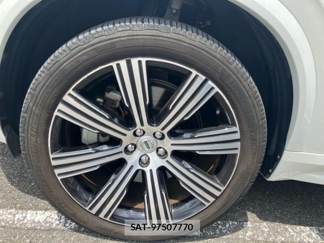 Volvo XC90 2022-01 8564017-7