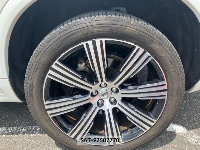 Volvo XC90 2022-01 8564017-8