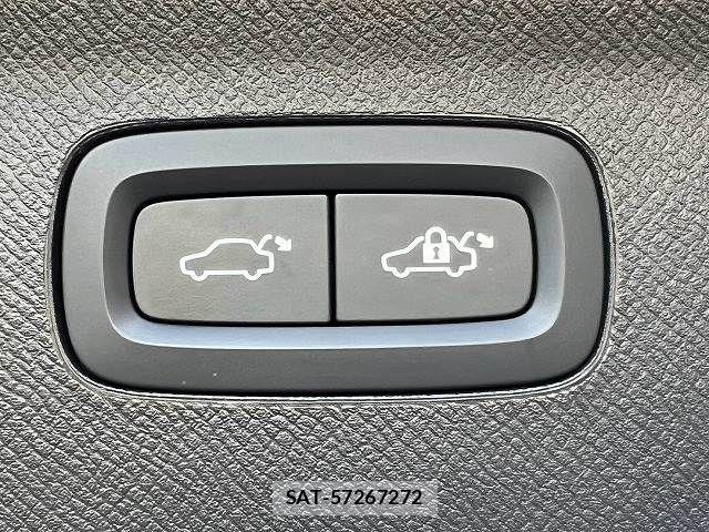 Volvo XC90 2022-09 8629613-6