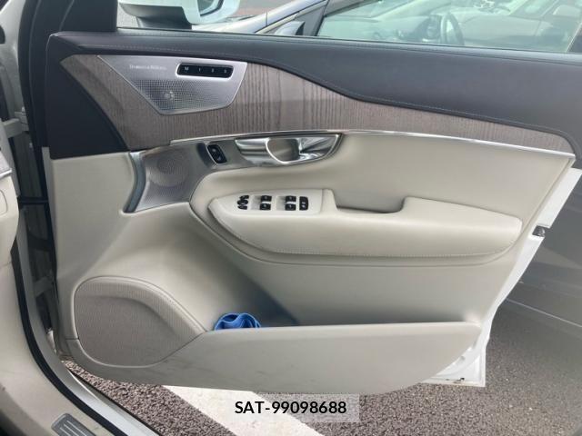 Volvo XC90 2020-12 8662258-13