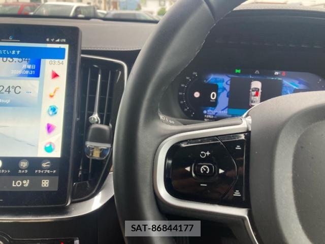 Volvo XC90 2025-03 8746689-18