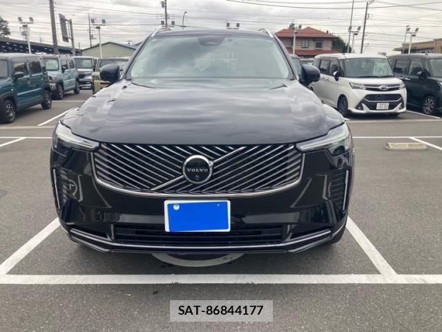 Volvo XC90 2025-03 8746689-1