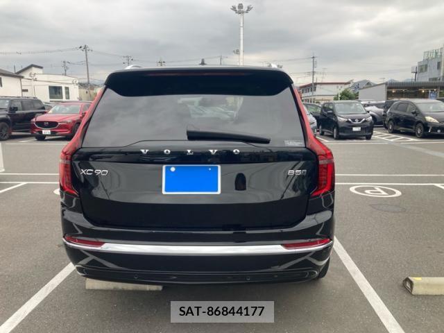 Volvo XC90 2025-03 8746689-4