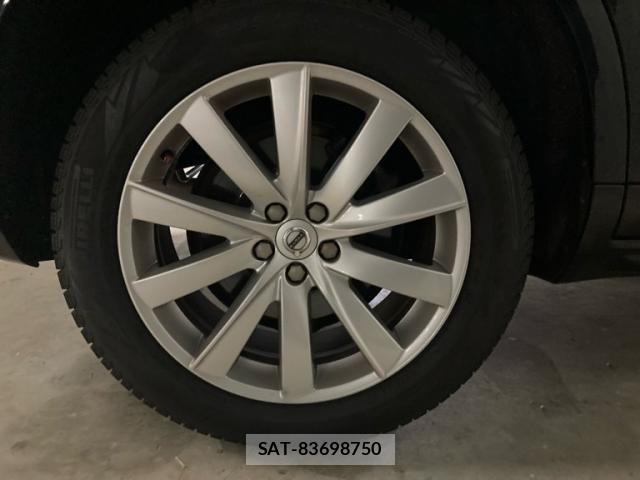 Volvo XC90 2017-06 8851023-10