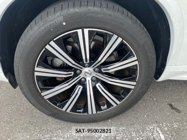 Volvo XC90 2022-07 8882863-11