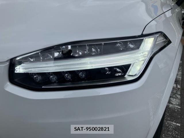 Volvo XC90 2022-07 8882863-12