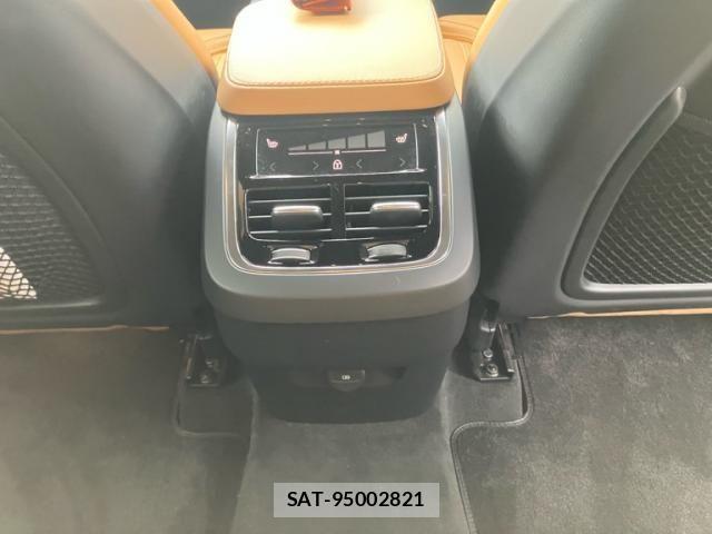 Volvo XC90 2022-07 8882863-17