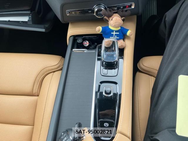 Volvo XC90 2022-07 8882863-20