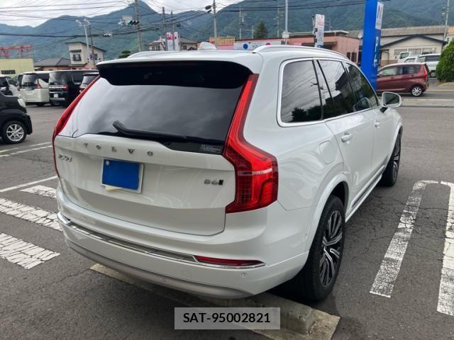 Volvo XC90 2022-07 8882863-5