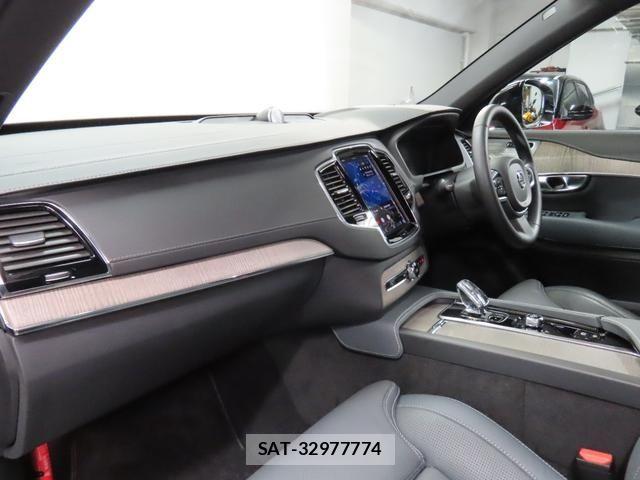 Volvo XC90 2023-08 8882862-11