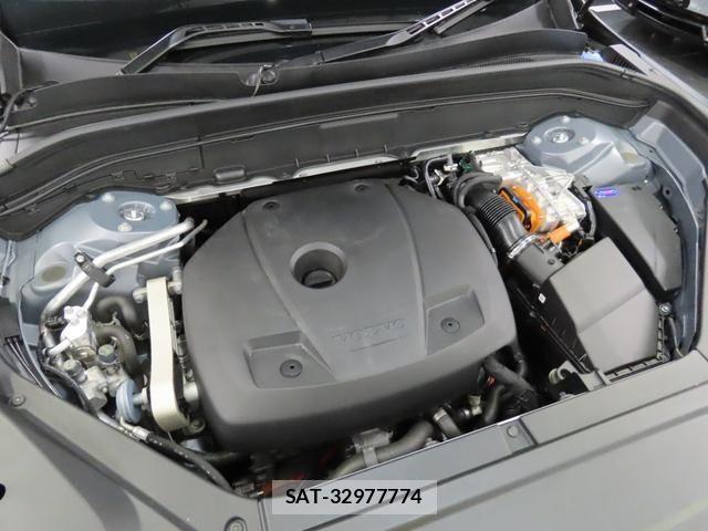 Volvo XC90 2023-08 8882862-27