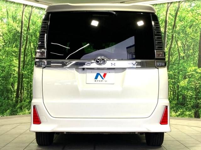 Toyota VOXY 2018-10 469345-16