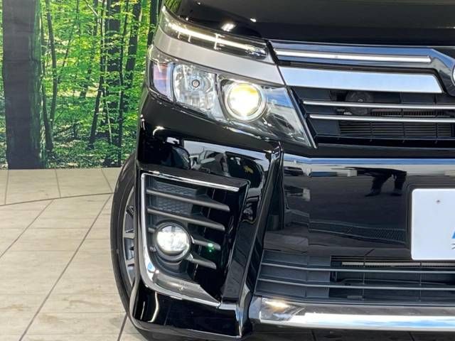 Toyota VOXY 2016-10 476808-13