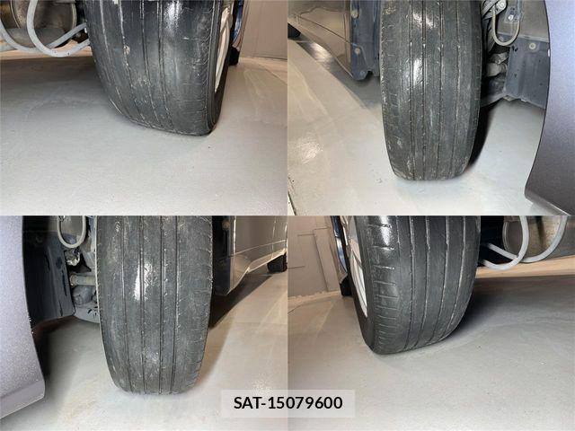 Toyota VOXY 2012-11 209016-24