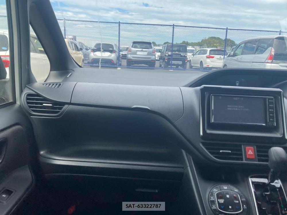 Toyota VOXY 2018 1289548-18