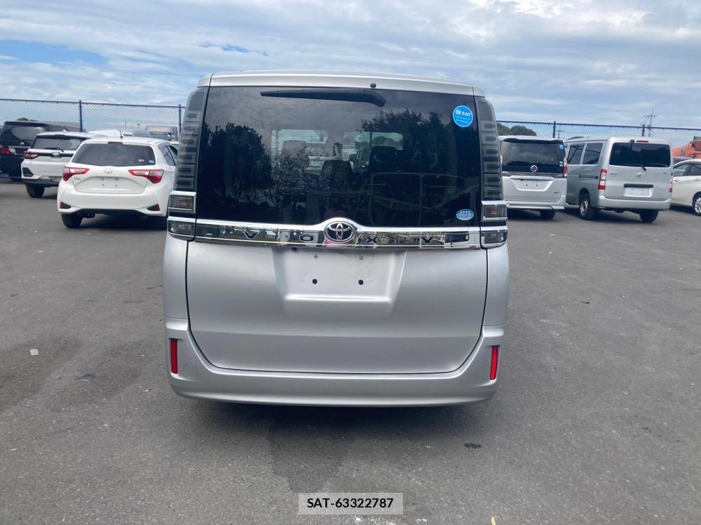 Toyota VOXY 2018 1289548-3