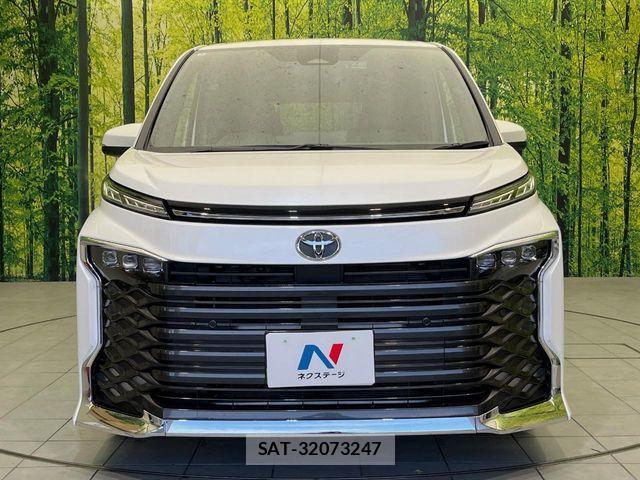 Toyota VOXY 2025-03 1415525-14