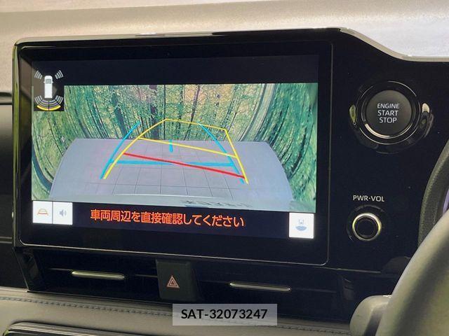 Toyota VOXY 2025-03 1415525-4