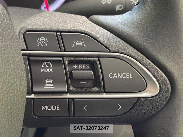 Toyota VOXY 2025-03 1415525-6