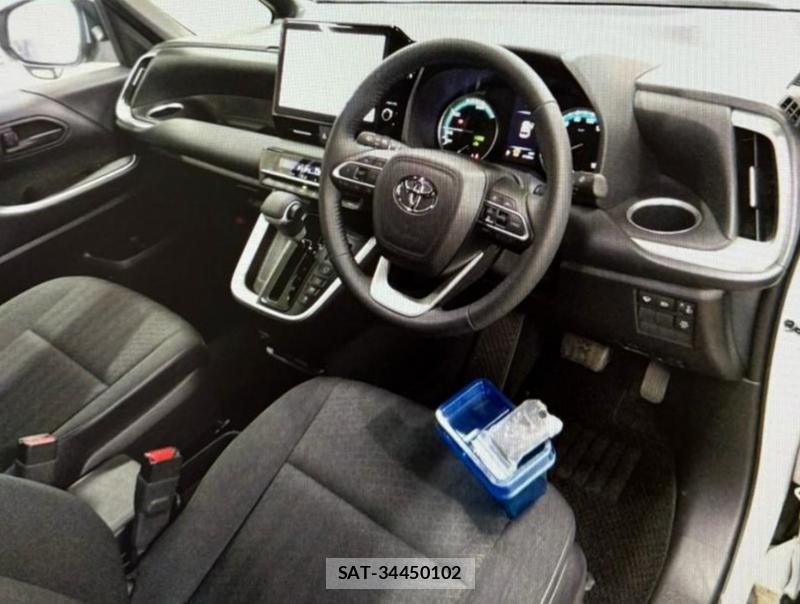 Toyota VOXY HYBRID 2025 1435378-4
