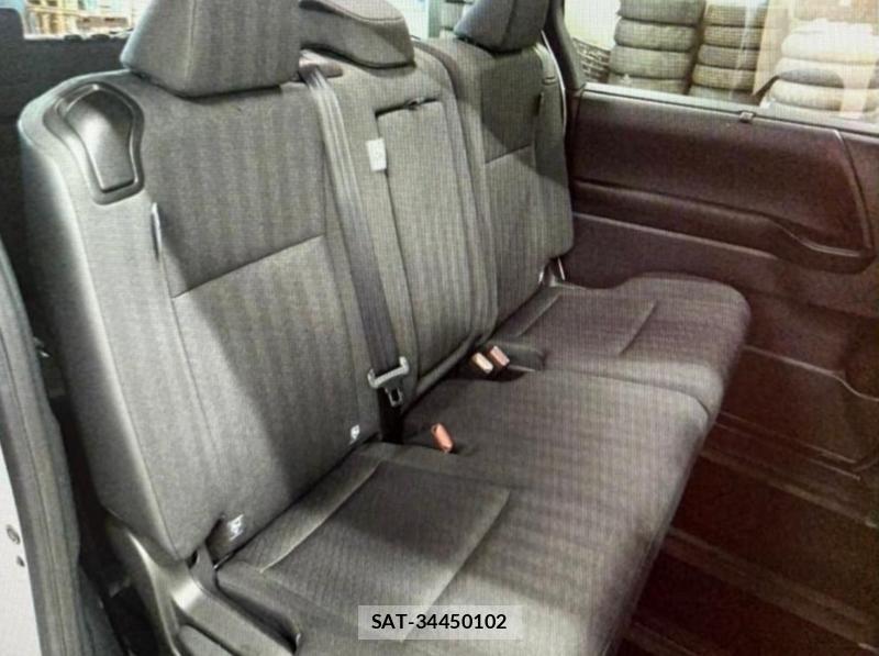 Toyota VOXY HYBRID 2025 1435378-5