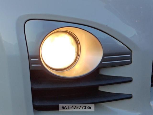 Toyota VOXY 2012-10 1665127-9