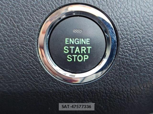 Toyota VOXY 2012-10 1665127-12