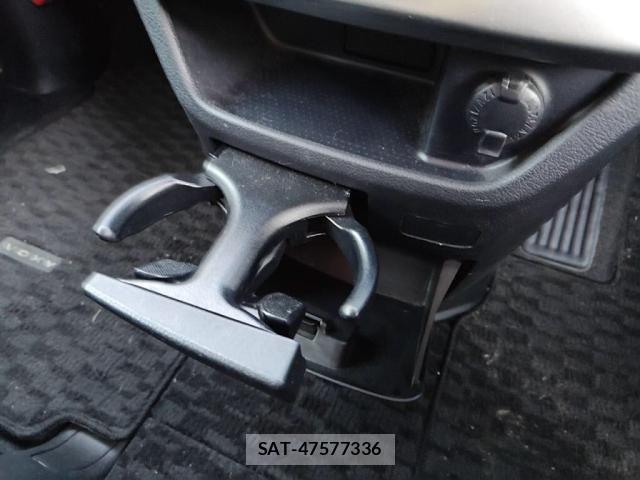 Toyota VOXY 2012-10 1665127-19