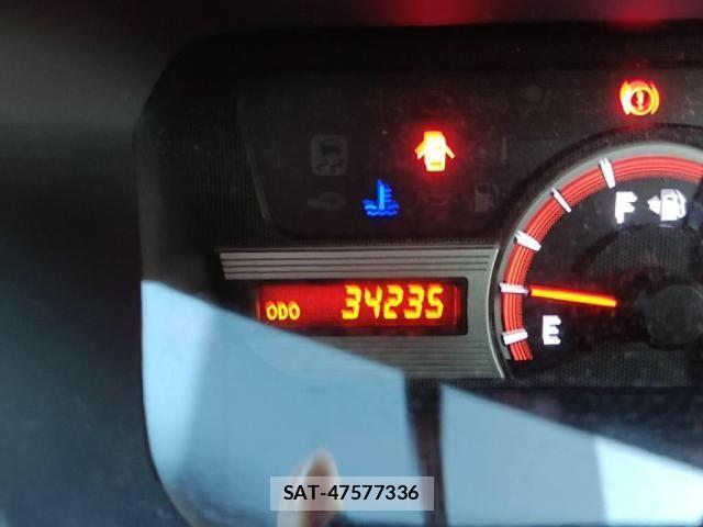 Toyota VOXY 2012-10 1665127-28