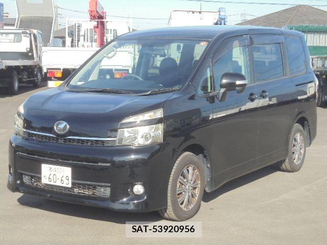 Toyota VOXY 2010-06 1848536-0