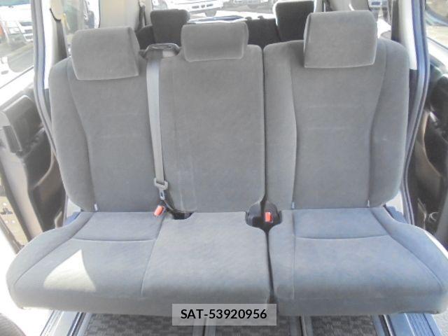 Toyota VOXY 2010-06 1848536-13