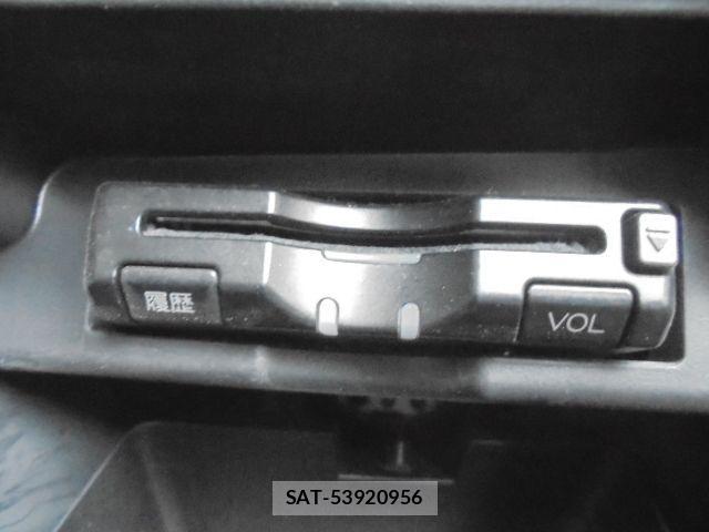 Toyota VOXY 2010-06 1848536-20