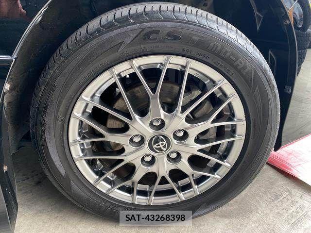 Toyota VOXY 2017-07 2010948-7