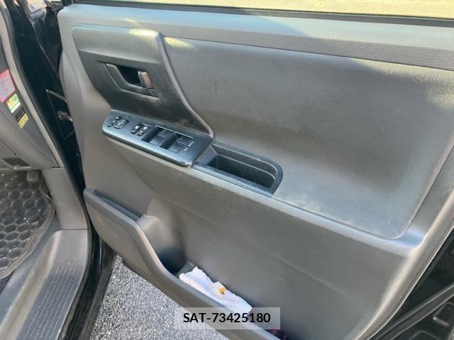 Toyota VOXY 2008-12 2102206-11