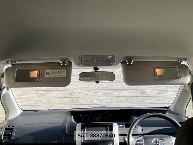 Toyota VOXY 2013-10 2318931-20