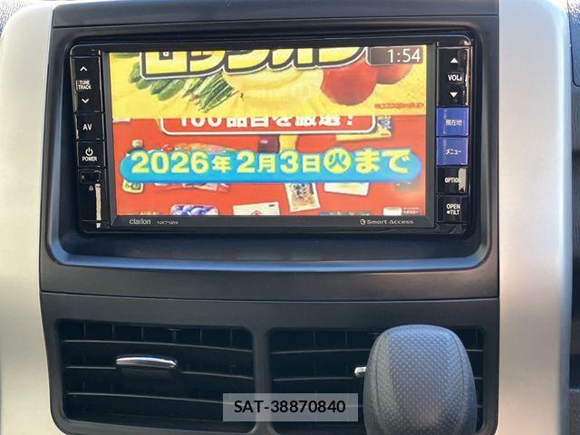 Toyota VOXY 2013-10 2318931-26