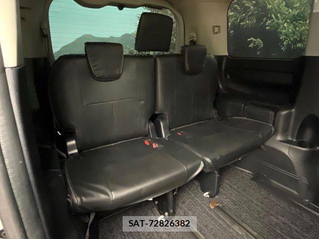 Toyota VOXY 2017-01 3390877-9