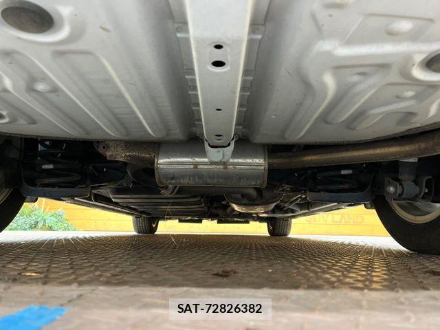 Toyota VOXY 2017-01 3390877-19